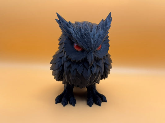 Dark Owl Statue – Gothic 3D‑Printed Decor with Hand‑Painted Red Eyes