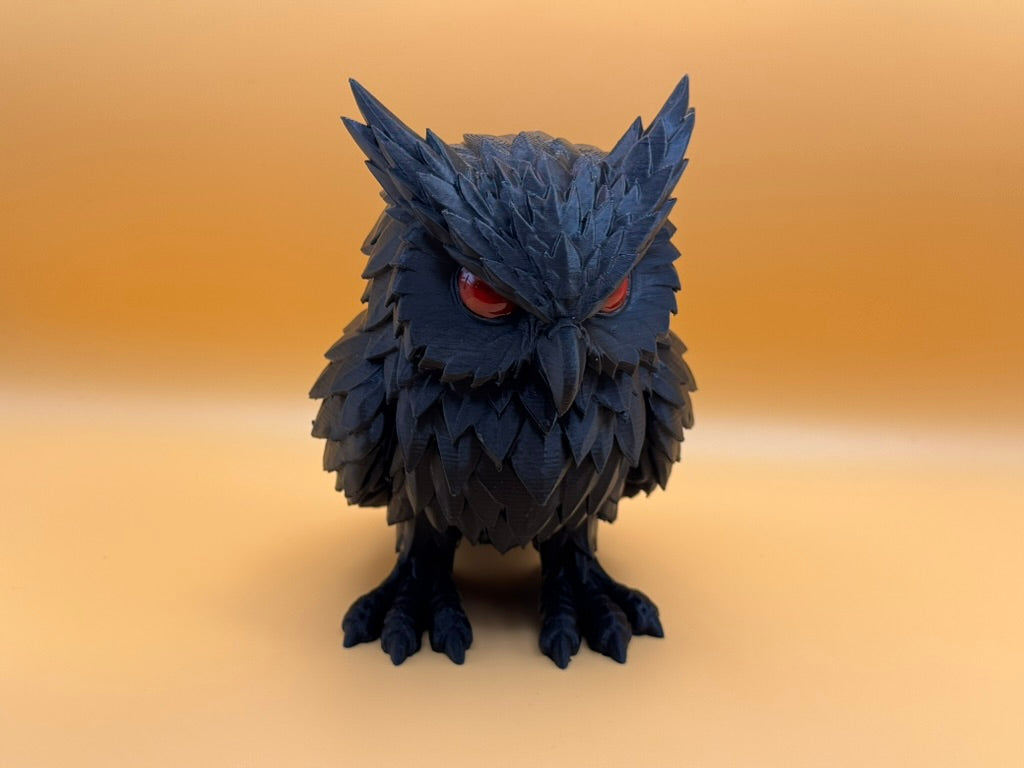 Dark Owl Statue – Gothic 3D‑Printed Decor with Hand‑Painted Red Eyes